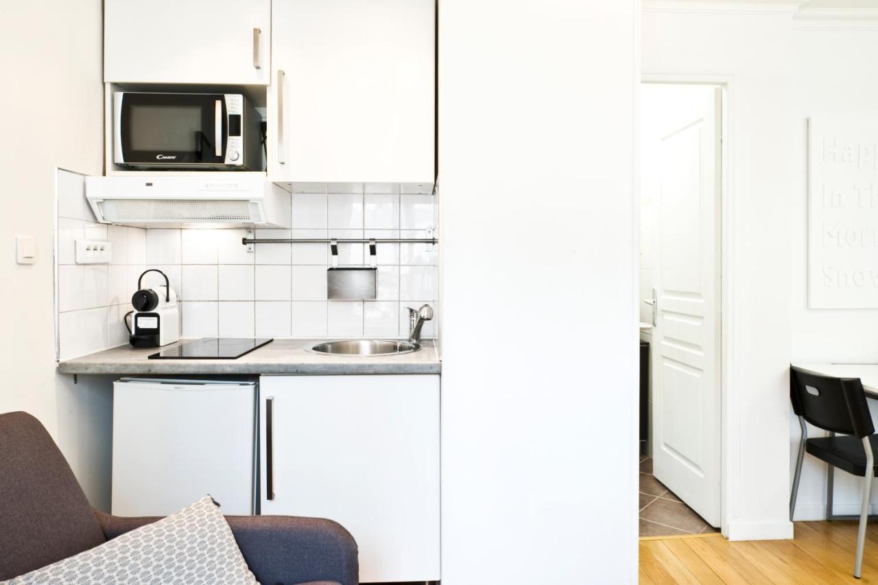 Pick A Flat'S Apartments In Batignolles - Rue Biot Parijs Kamer foto