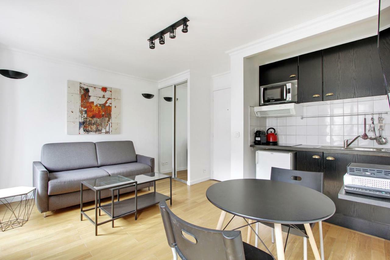 Pick A Flat'S Apartments In Batignolles - Rue Biot Parijs Buitenkant foto