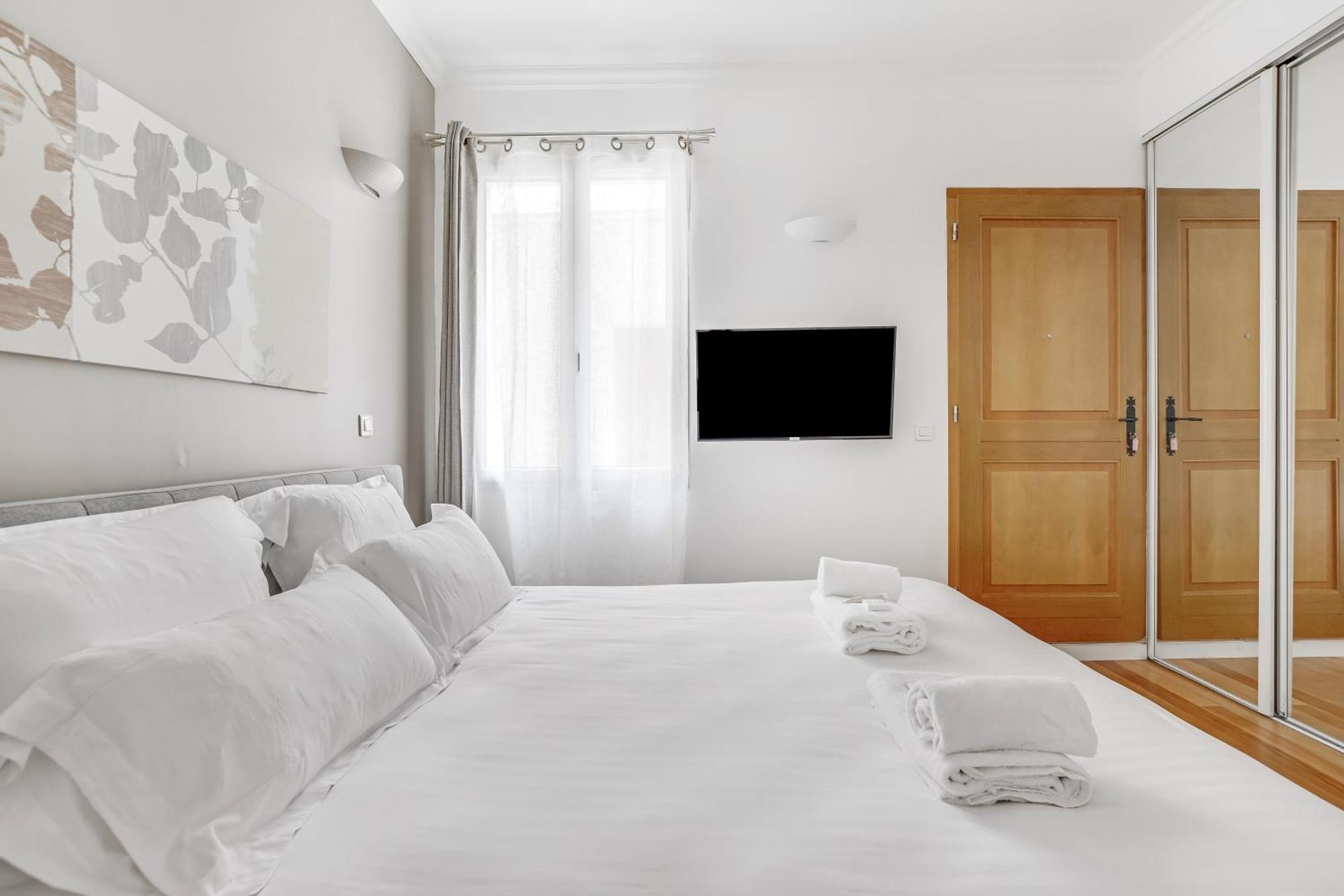 Pick A Flat'S Apartments In Batignolles - Rue Biot Parijs Buitenkant foto